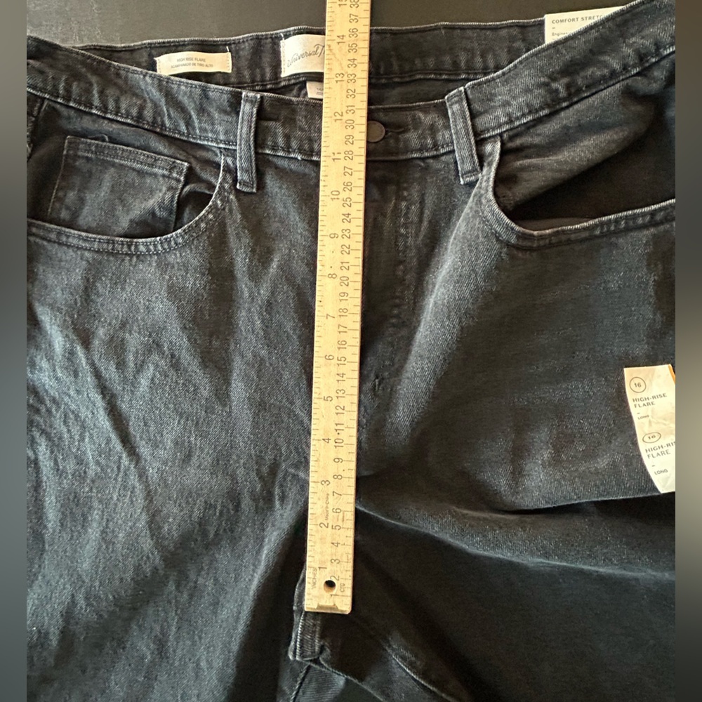 Universal Thread Womens HighRise Flared Leg Black Wash Comfort waist size 16Long - Picture 9 of 11